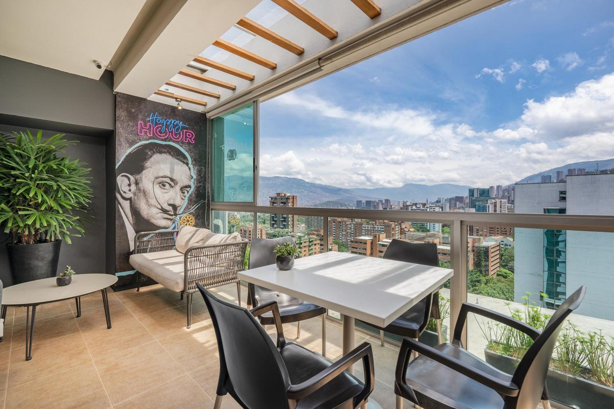 Novelty Suites Hotel Medellín Kültér fotó